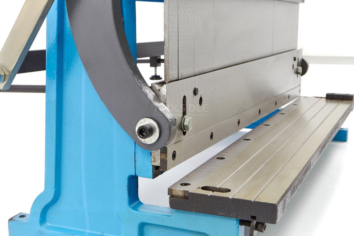 HBM 760 mm Walz-, Press- und Schnittkombination inklusive 2 Steuergriffen