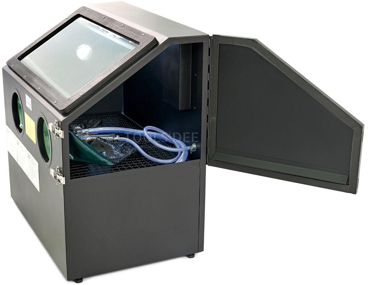 HBM SBC 110 Blast ohjaamo - MUSTA