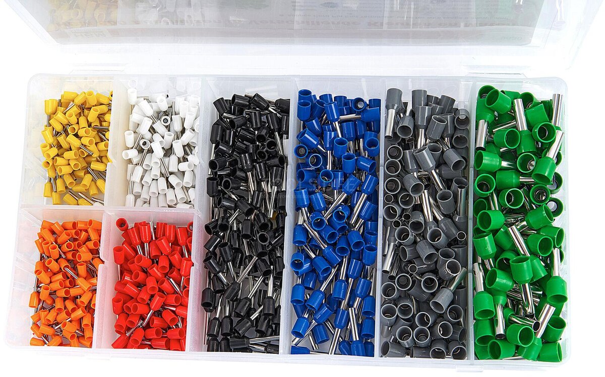 HBM 800 Core-ermer i forskjellige farger og størrelser