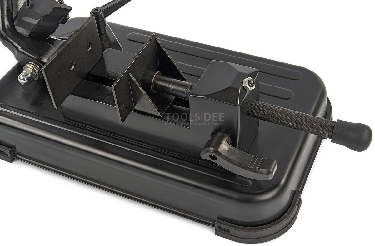 HBM 1100 watin kannettava ja irrotettava metallivannesaha