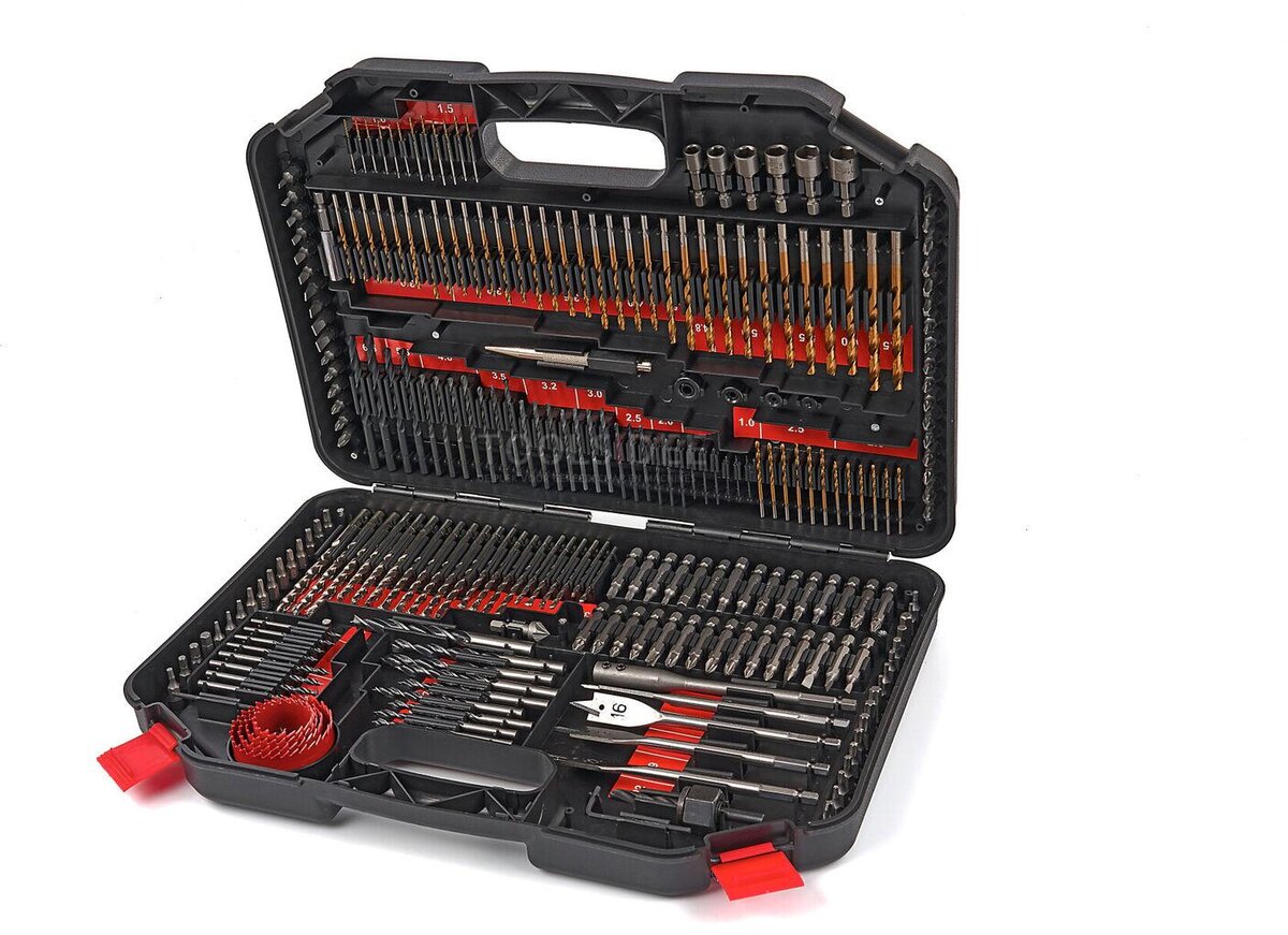 HBM 246 stykke bitsett komplett inkludert metallbor, trebor, hastighetsbor og hullsager