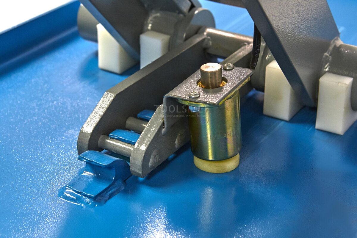 HBM 3 Ton Professional Electric Car Cleaning Bridge, Cleaning Bridge, Dekk Bridge