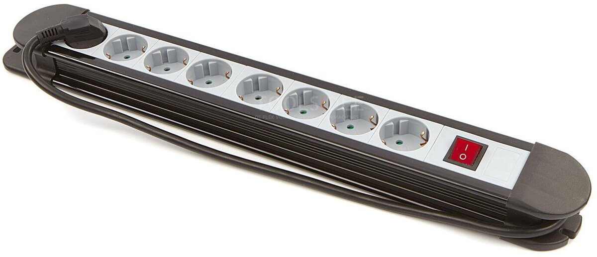 Relectric Stekkerdoos Met 1,5 Meter Kabel 3 x 1,5 mm en Aan / Uit Schakelaar