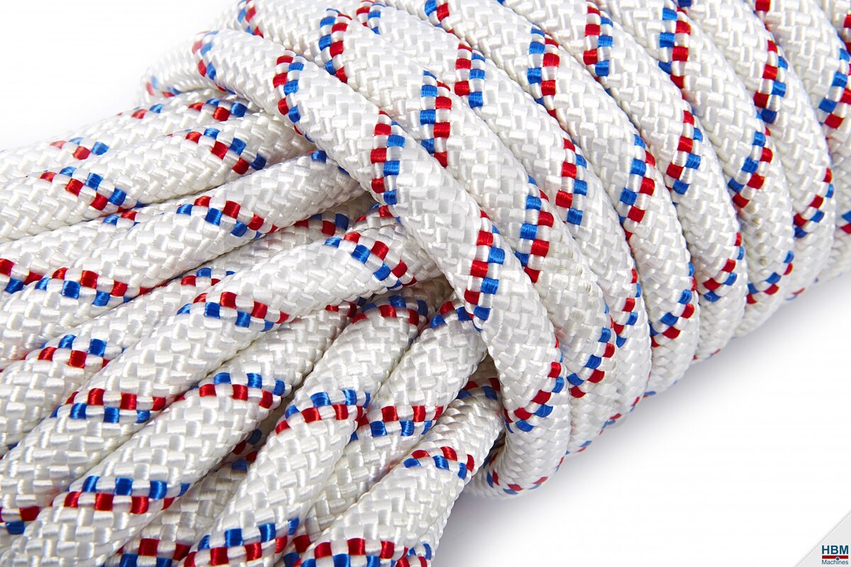 HBM 20 meters of rope 10 mm. 1500 kg. capacity.