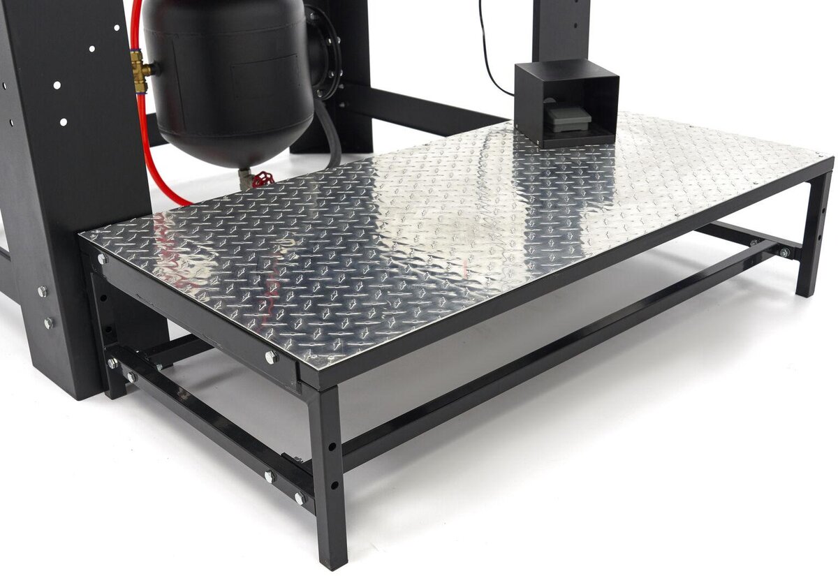 HBM Hochdruck-Strahlkabine SBC 990 mit 2 Abluftventilatoren