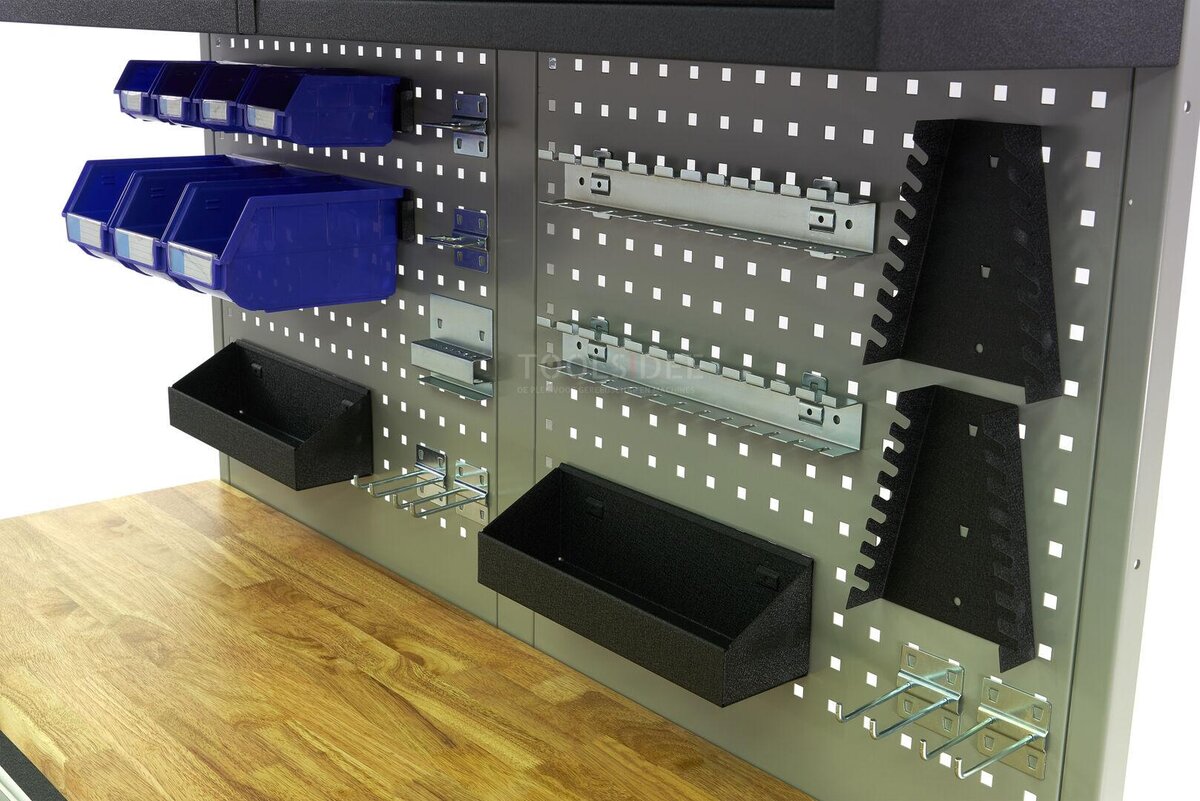 HBM 136 Cm. Professionell mobil arbetsbänk med skåpvägg och tillbehör