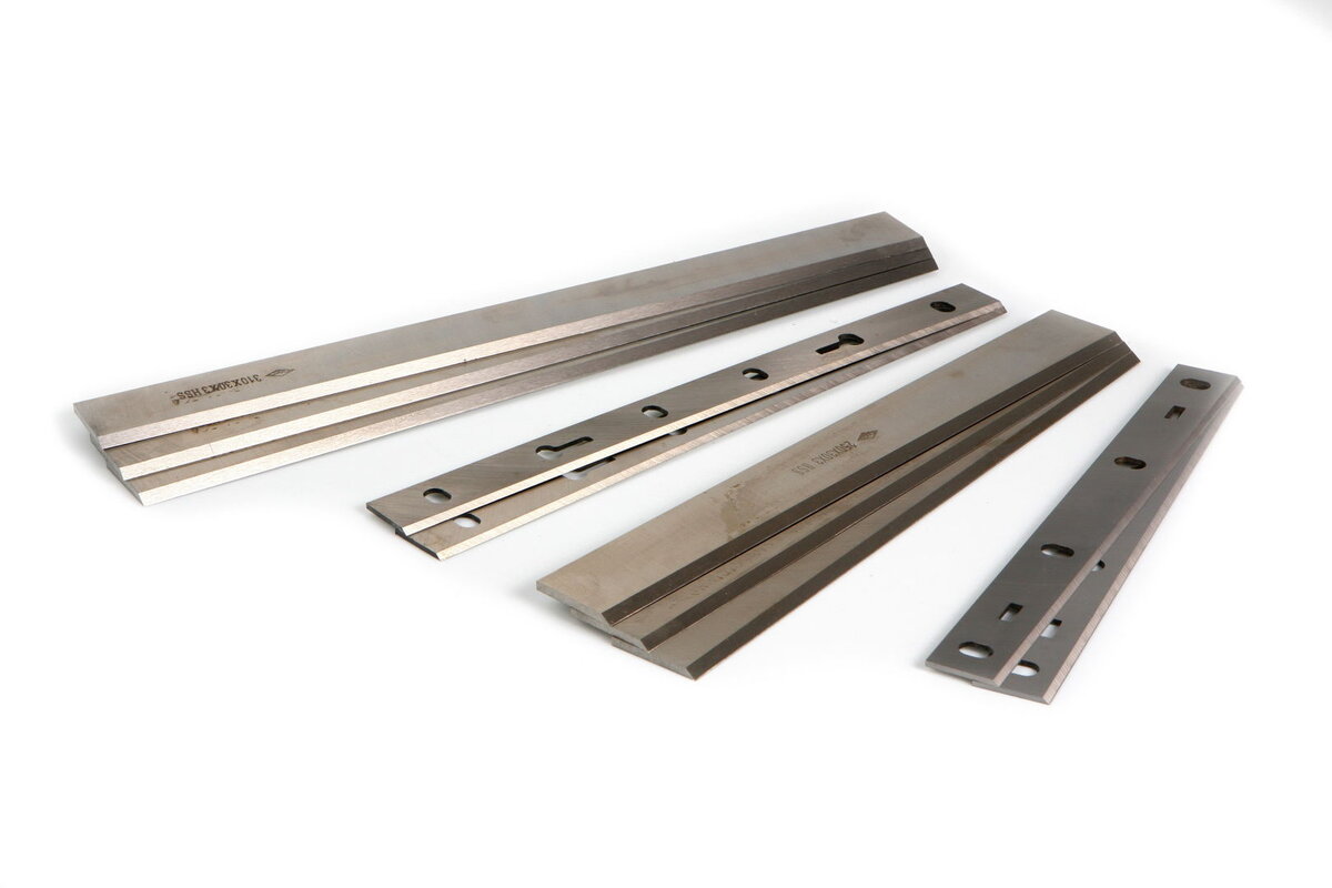 Knivsatser för plana och tjockare bänkar