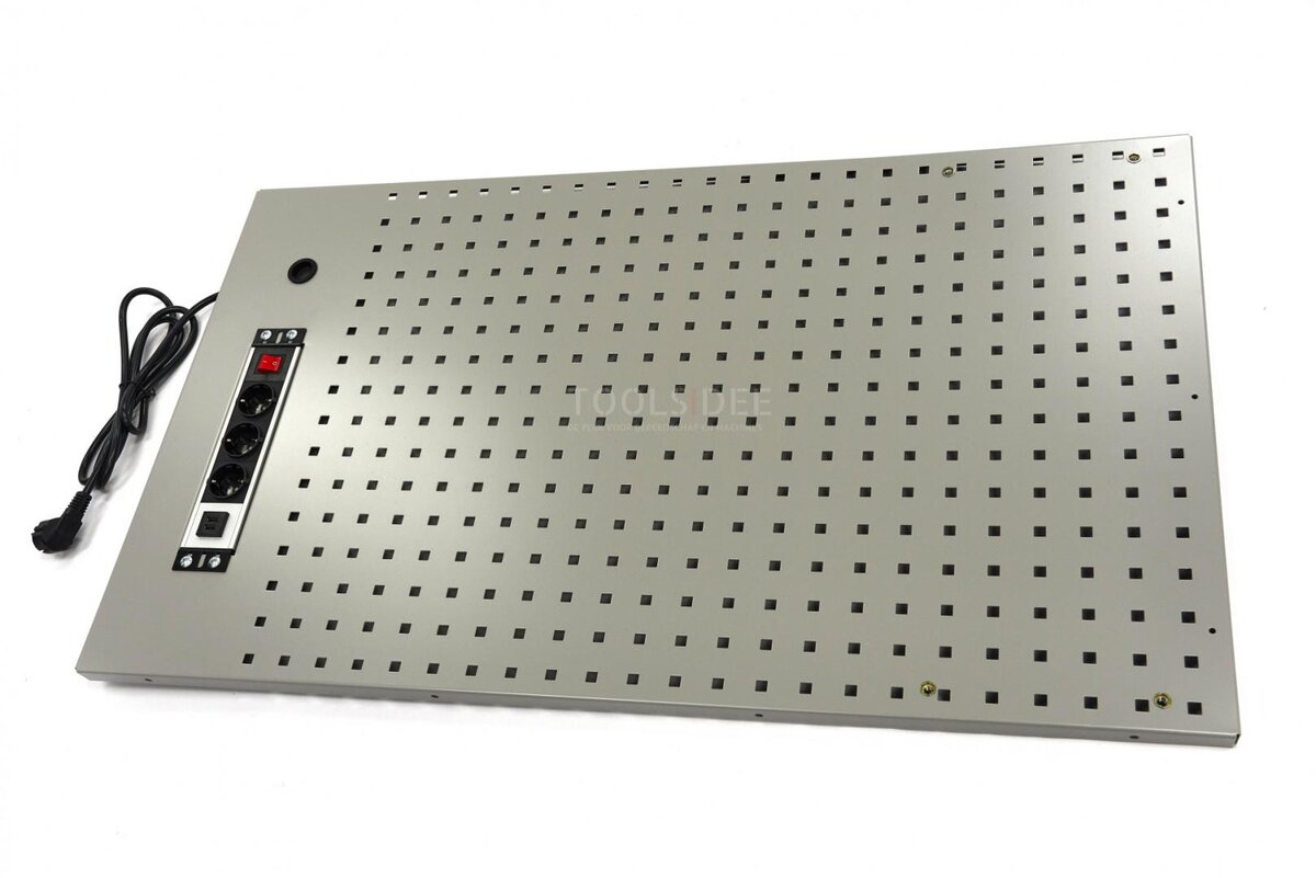HBM Werkzeugtafel 105 x 61 cm inklusive Steckdose für Werkstattausrüstung