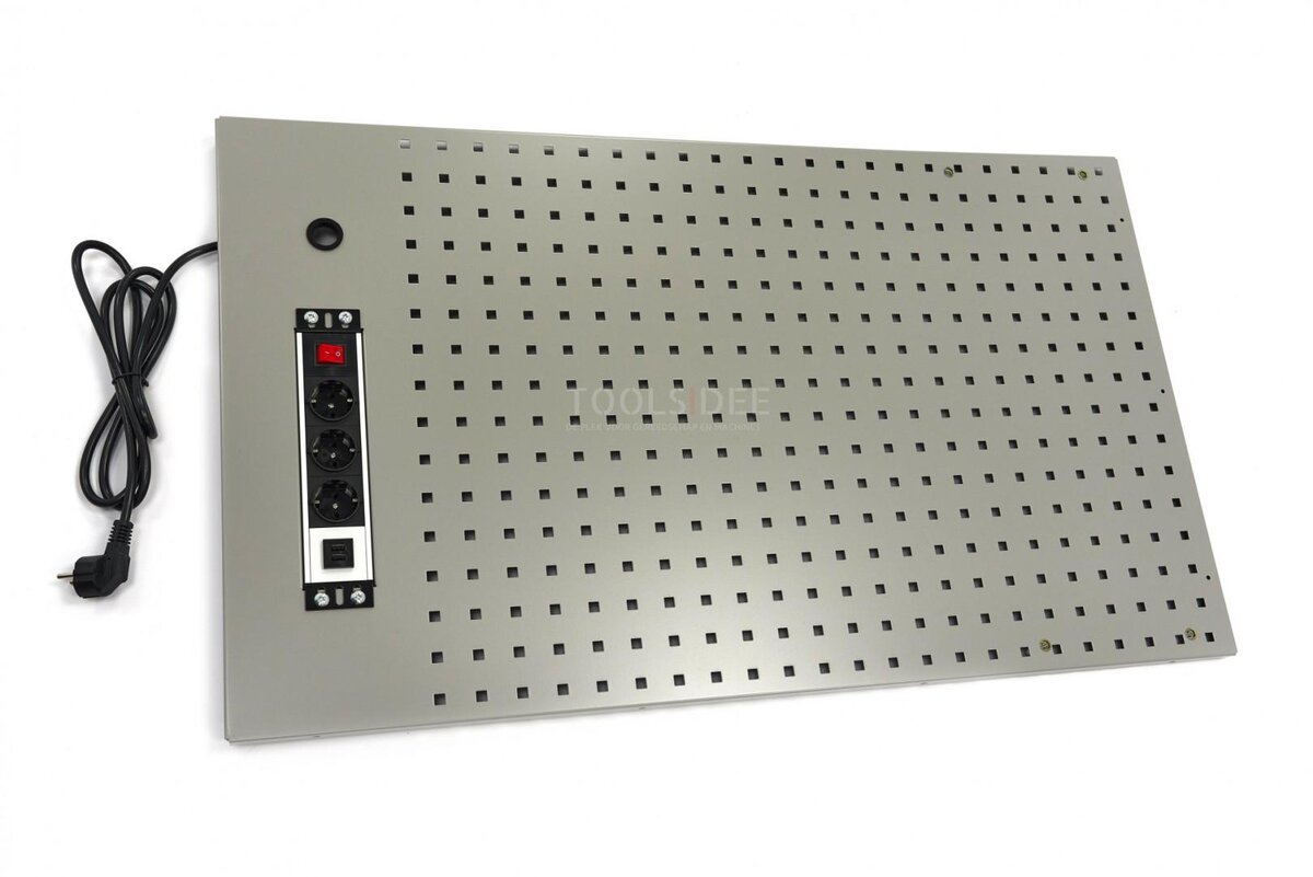 HBM Werkzeugtafel 105 x 61 cm inklusive Steckdose für Werkstattausrüstung