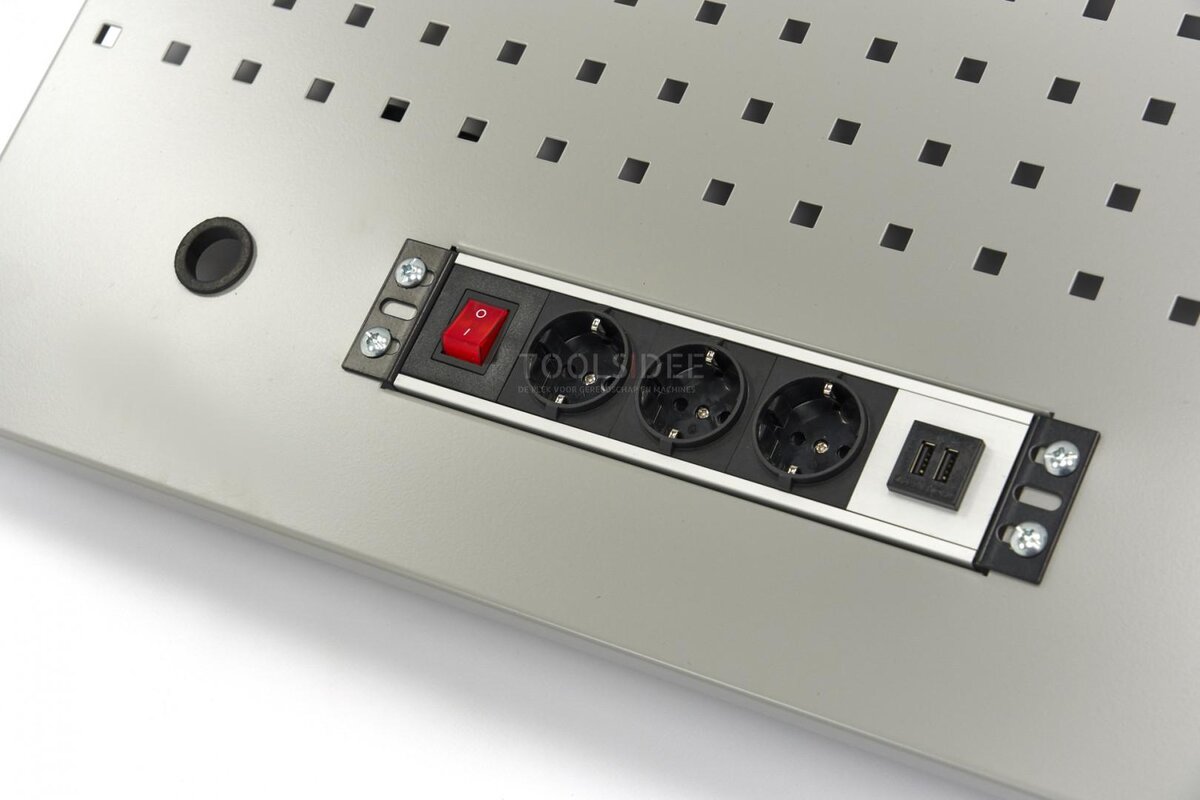 HBM Werkzeugtafel 105 x 61 cm inklusive Steckdose für Werkstattausrüstung