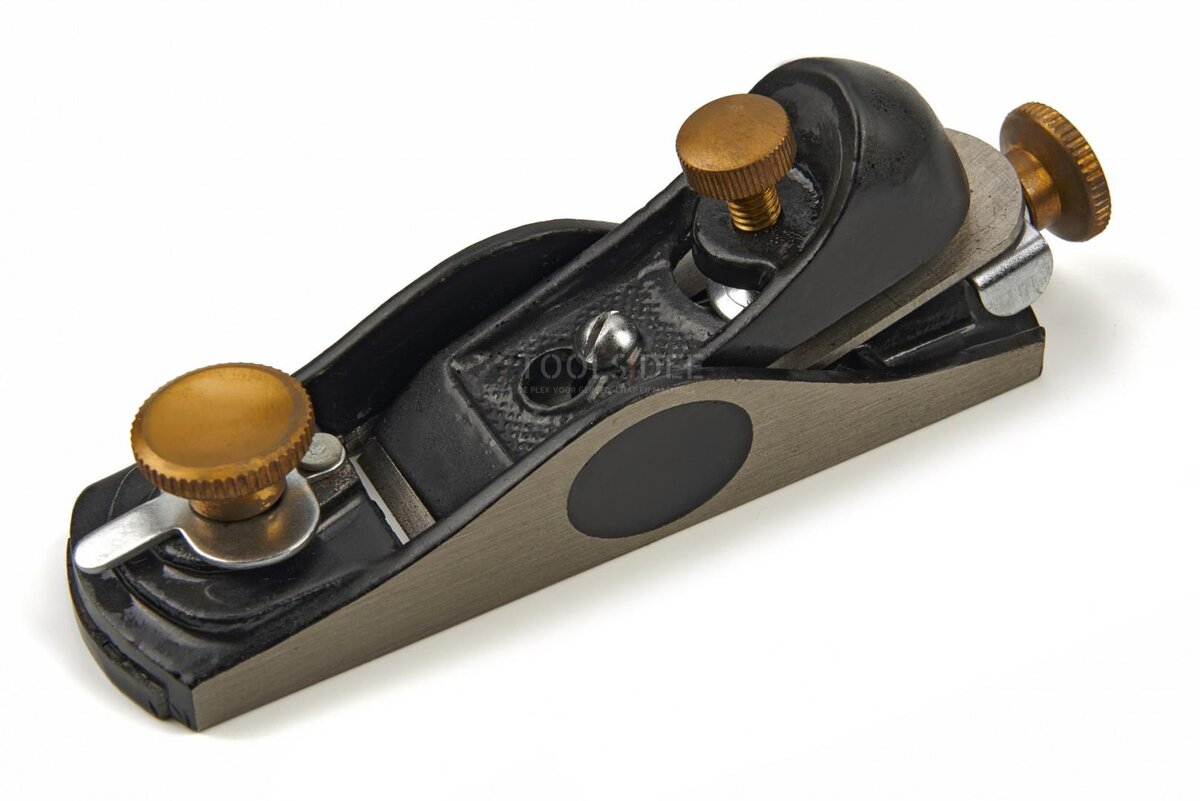 HBM 2-delt håndhøvlesett 160 og 245 mm HBM 2-delt håndhøvlesett 160 og 245 mm