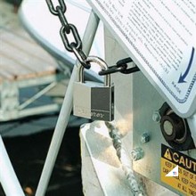 MasterLock Hængelås, 40mm, lang bøjle 51mm