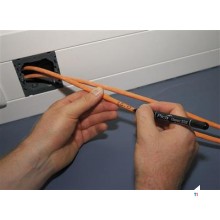 Pica 533/46 Permanent. Penna 0,7 mm rund svart, blister