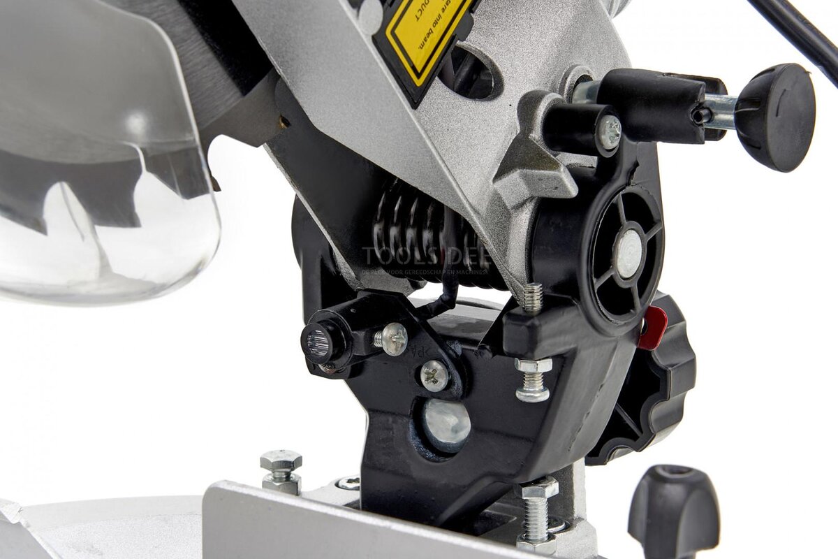 Troncatrice HBM 1500 Watt con laser 210 mm.