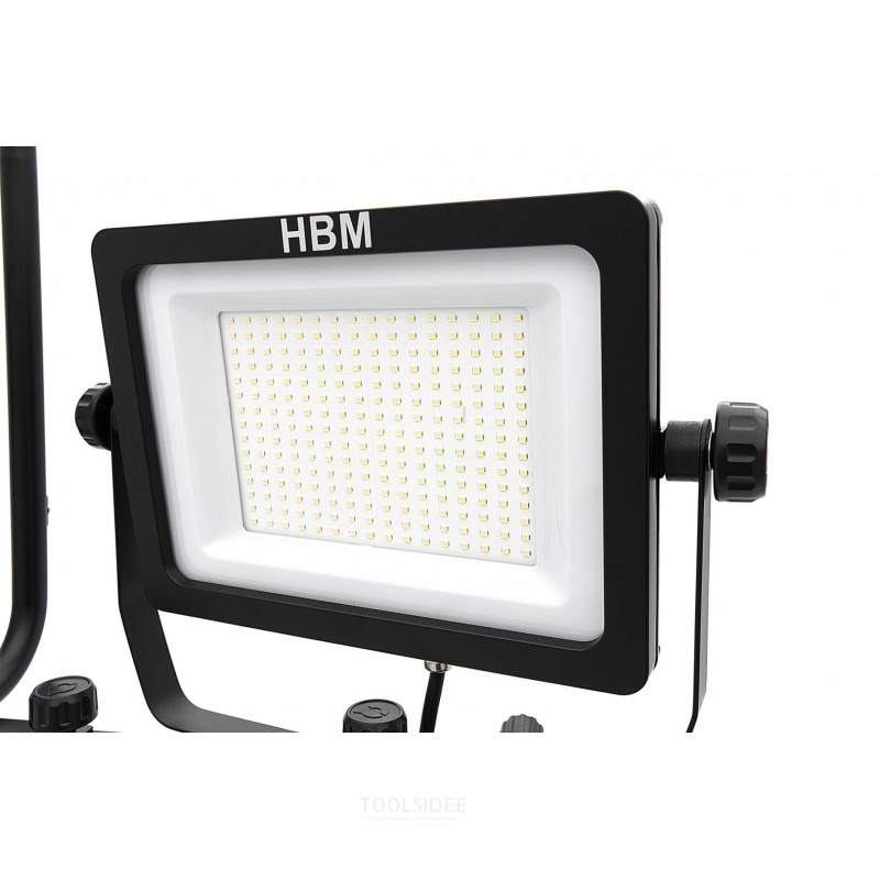HBM professionelle Doppel-LED-Bauleuchte 2 x 150 Watt - 2 x 15.000 Lumen mit Stativ