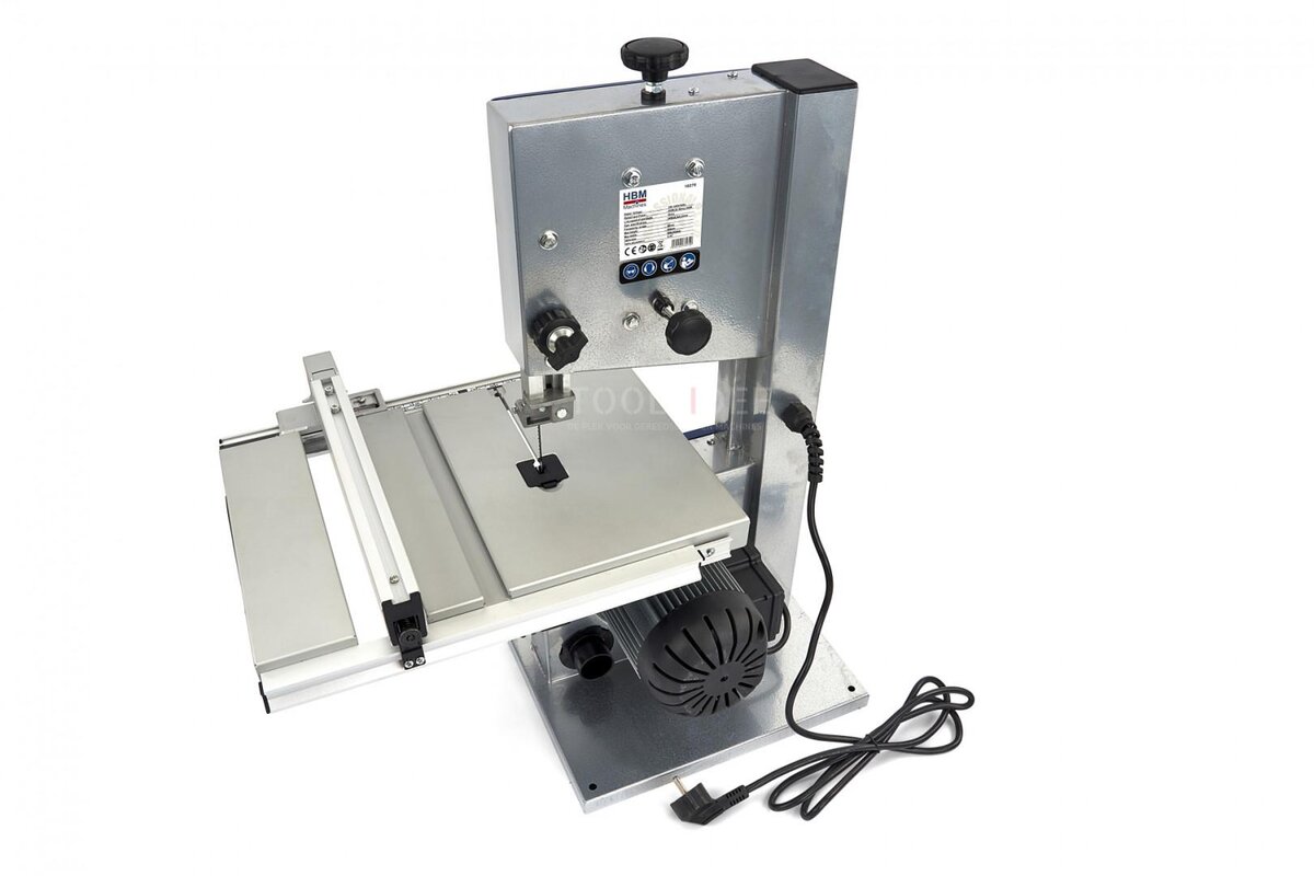 HBM 200 mm. Houtlintzaagmachine met Uitschuifbare en Kantelbare Zaagtafel