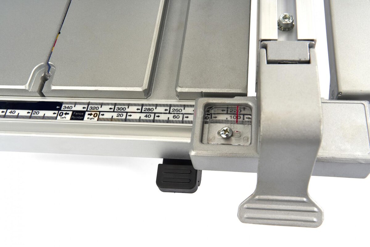 HBM 200 mm. Houtlintzaagmachine met Uitschuifbare en Kantelbare Zaagtafel