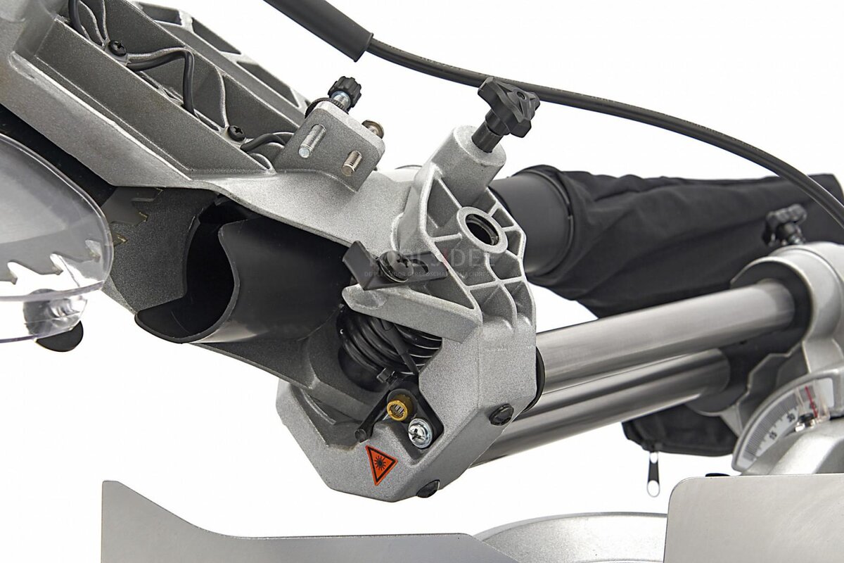 Sega radiale HBM 254 x 70 mm, sega a croce, sega a traino con laser