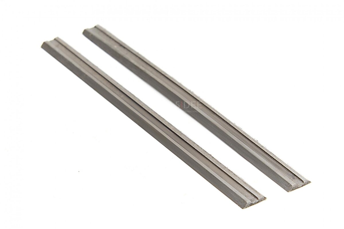 HBM Messerset für den HBM 900 Watt professionellen Elektrohobel mit einer Hobelbreite von 82 mm HBM Messerset für den HBM 900 Watt professionellen Elektrohobel mit einer Hobelbreite von 82 mm