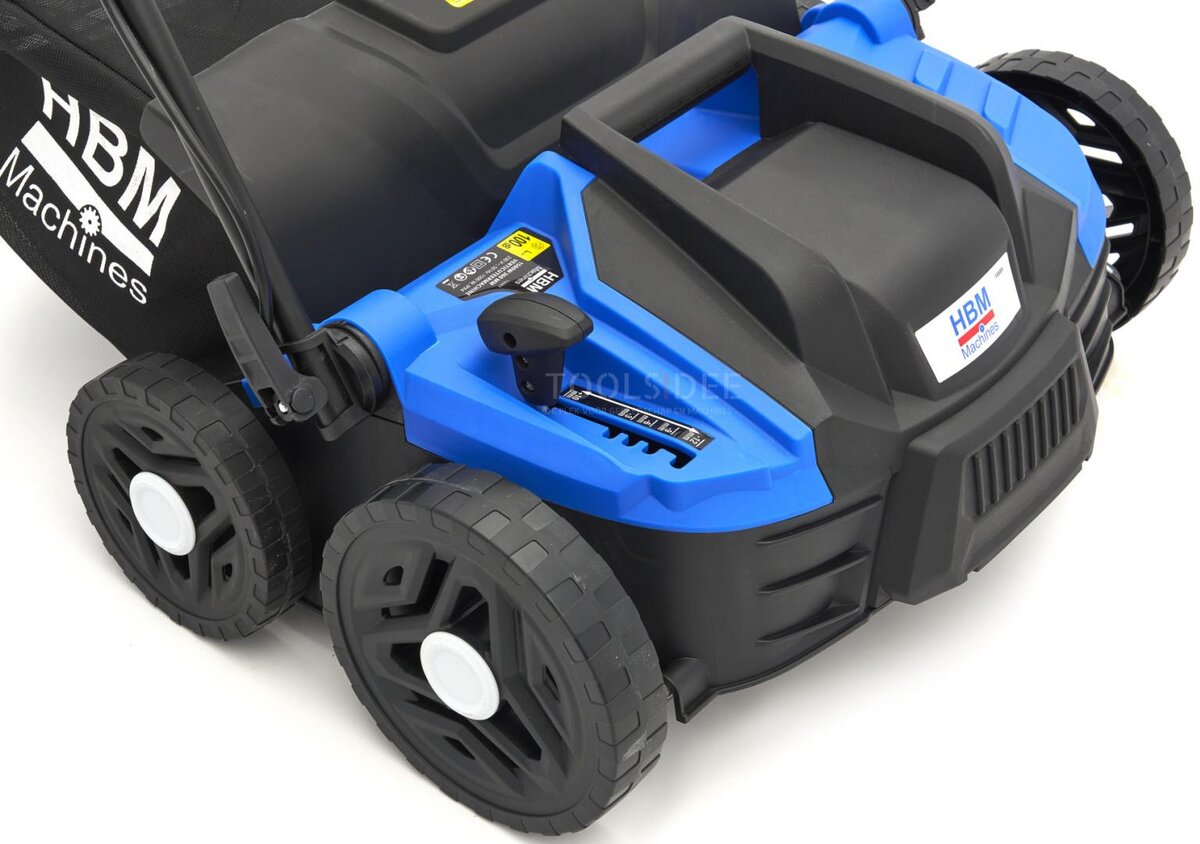 HBM 1500-W-Vertikutierer 360 mm inklusive Rakel