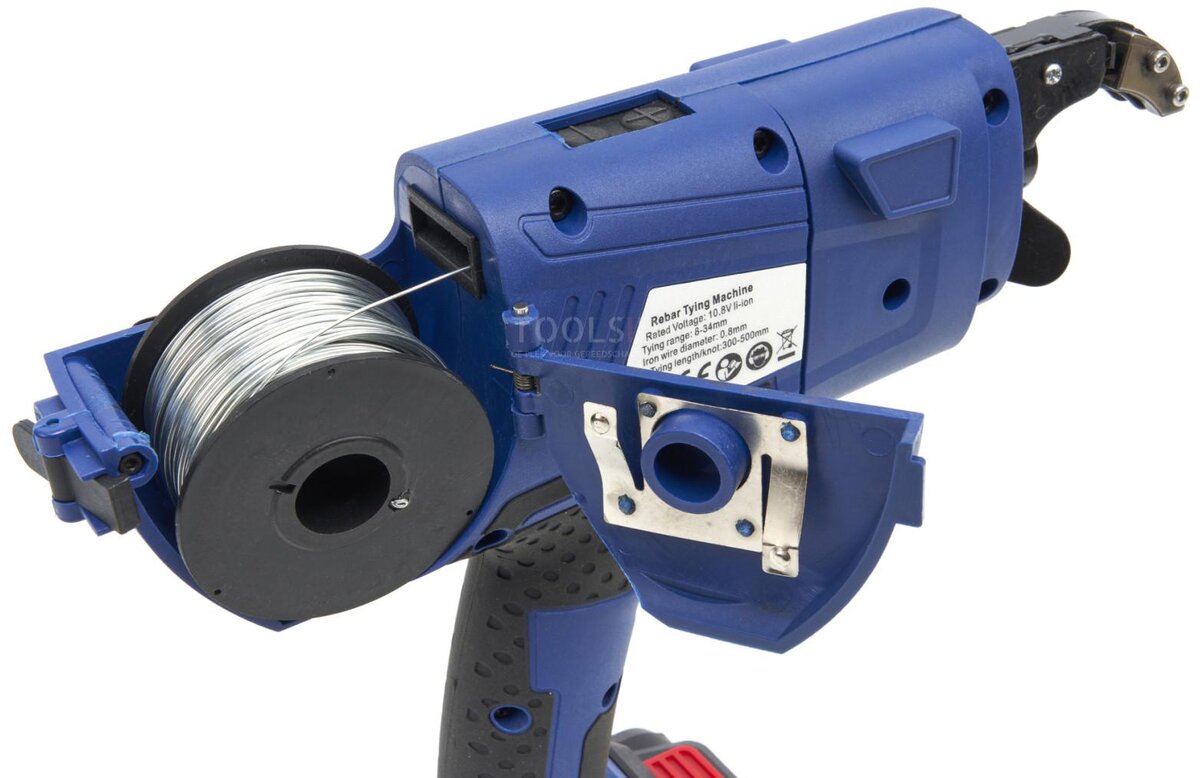 HBM Profi 12.8 V - 4400mAh Braiding Machine Including 2 Batteries HBM Profi 12.8 V - 4400mAh Braiding Machine Including 2 Batteries