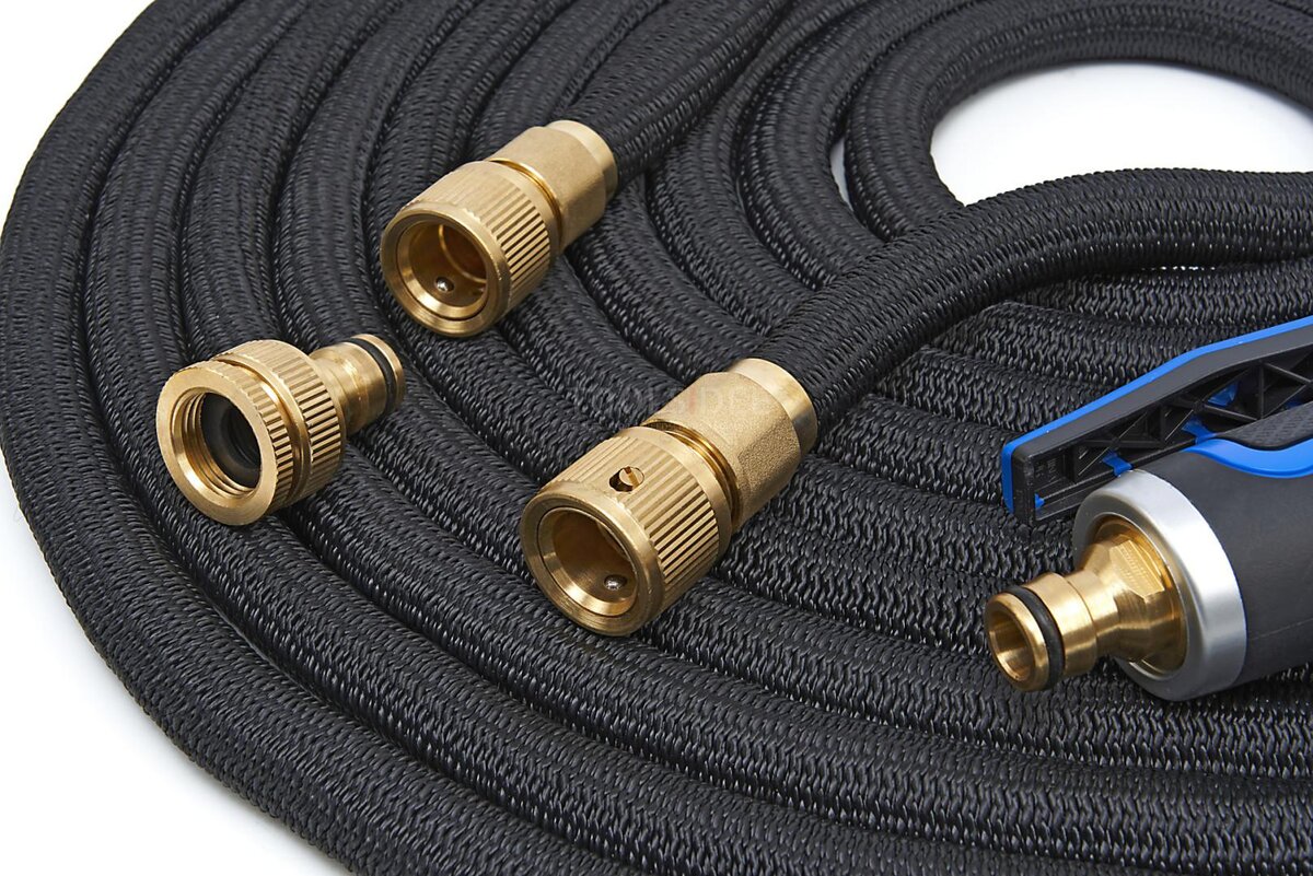 HBM fleksibel 30 meter haveslange med 10 i 1 dyse HBM fleksibel 30 meter haveslange med 10 i 1 dyse