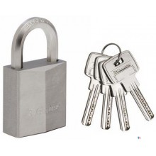 MasterLock Padlock, solid brass 40mm - O7.5mm