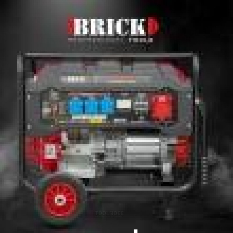 BRICK Generator + wielen max 6000Wn en driefasig stopcontact