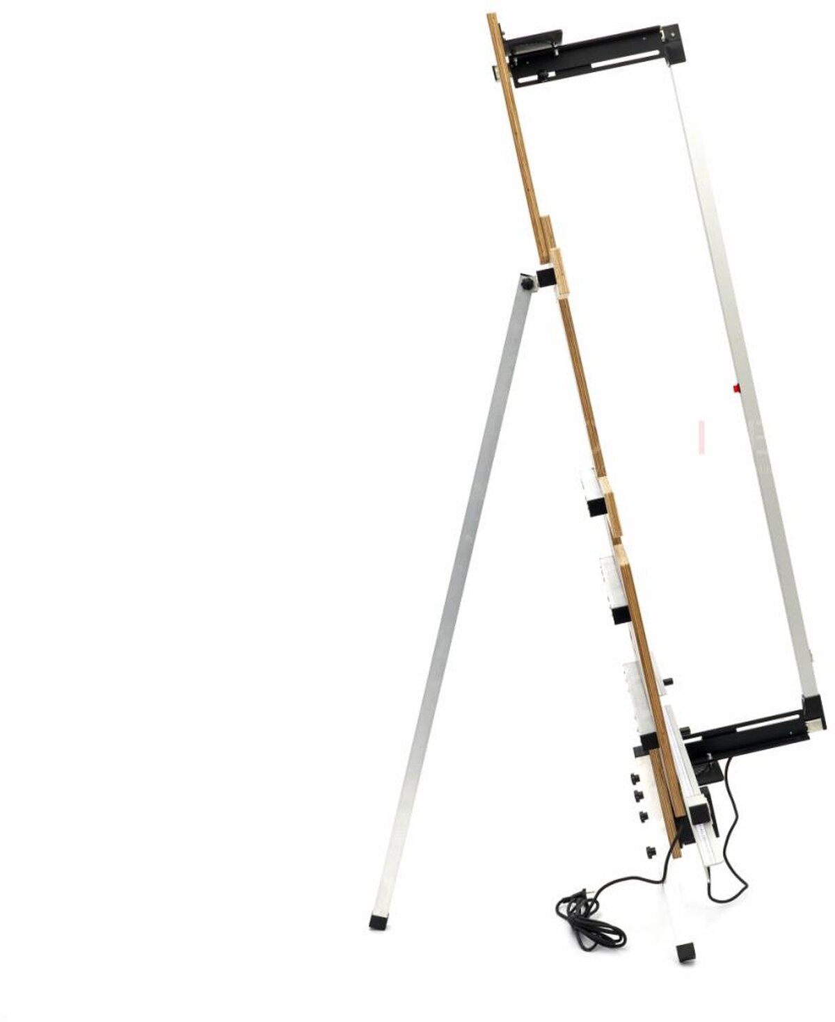 HBM 200 W skumkutter med ben og sider