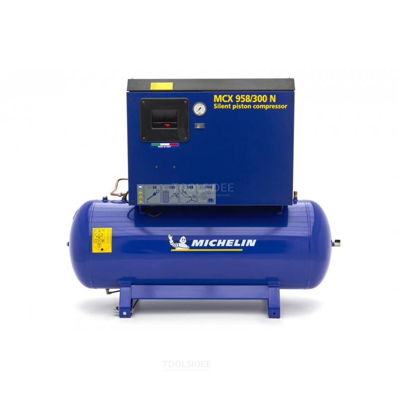 Compresor Michelin 7,5 HP 270 litros silenciado MCX 958/300 N NW