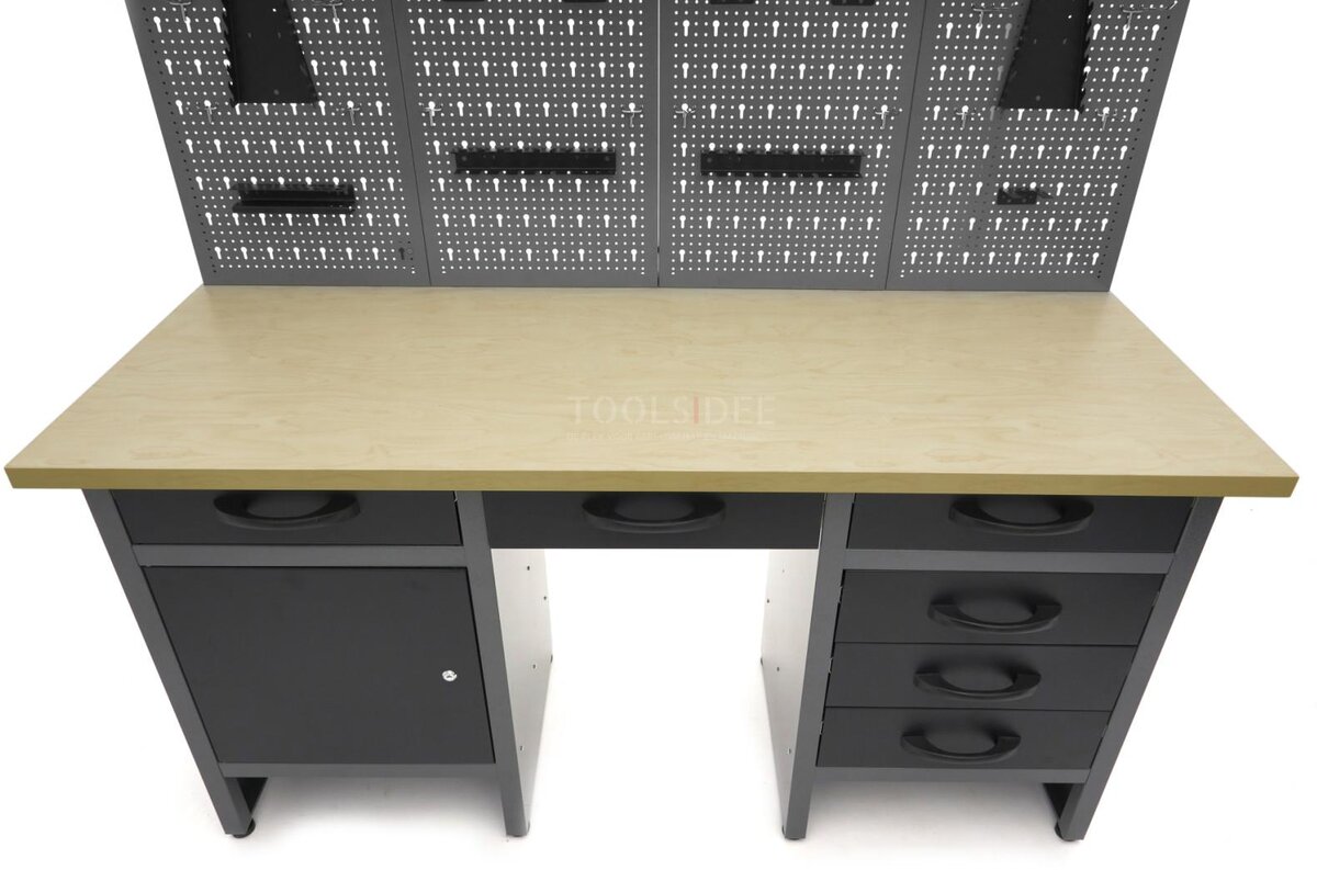 HBM arbeidsbenk med dører 160 x 60 x 200 cm HBM arbeidsbenk med dører 160 x 60 x 200 cm