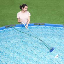 Set manutenzione piscina Bestway - 7 pezzi - incluso guadino e aspirapolvere Set manutenzione piscina Bestway - 7 pezzi - incluso guadino e aspirapolvere