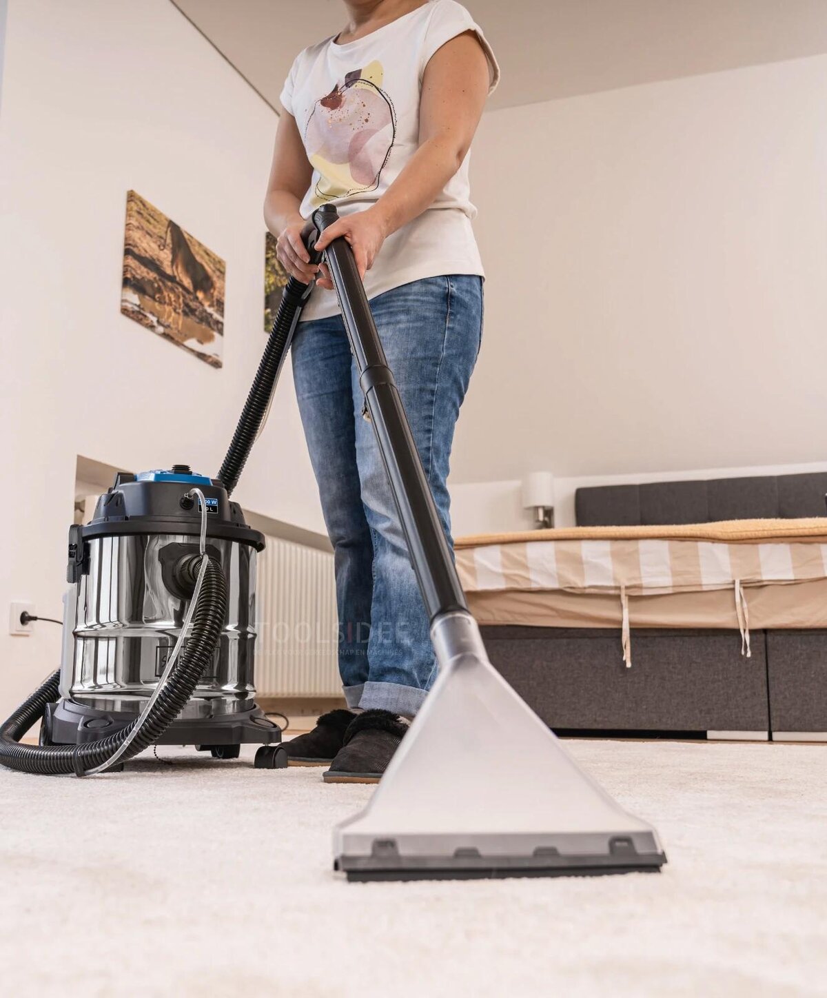 Scheppach Wet and Dry Vacuum Cleaner SprayVac20