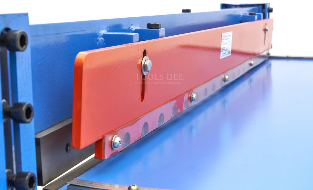 HBM 1.5 x 1320 mm. Professional Foot Cutting Shears, Sheet Shears HBM 1.5 x 1320 mm. Professional Foot Cutting Shears, Sheet Shears