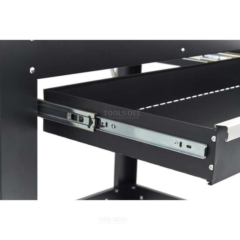 HBM 115 cm. Arbejdsbord med træbordplade, bagvæg med skabsvæg, LED-belysning, strømskinne 