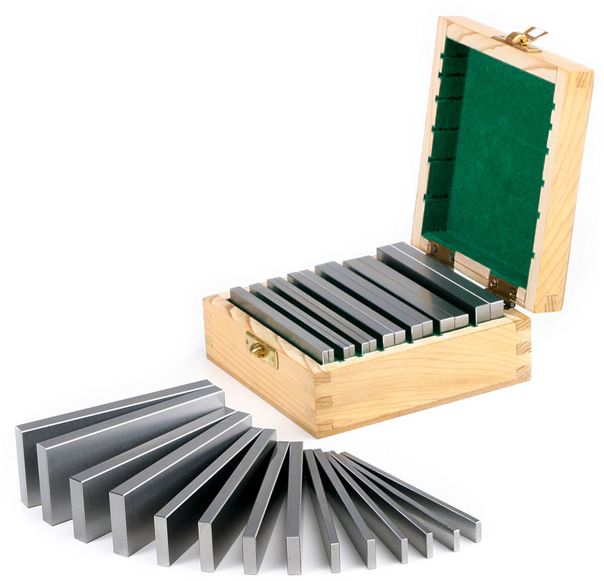 HBM 7 stk Parallell sett Modell 1