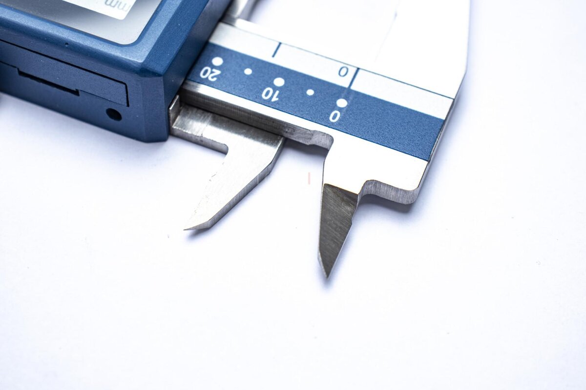 Dasqua digitaler Messschieber 2000-2005 Dasqua digitaler Messschieber 2000-2005