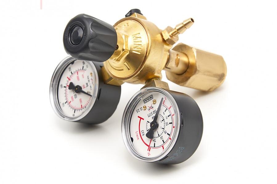 HBM Druckminderer inklusive Doppelmanometer HBM Druckminderer inklusive Doppelmanometer