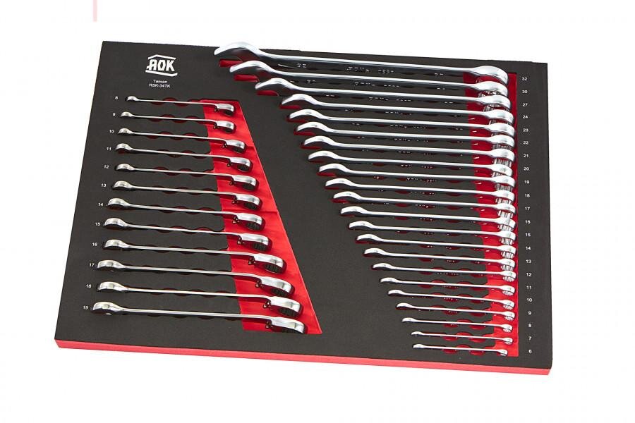 AOK Professional 249-teiliger Werkzeugwagen mit Füllung