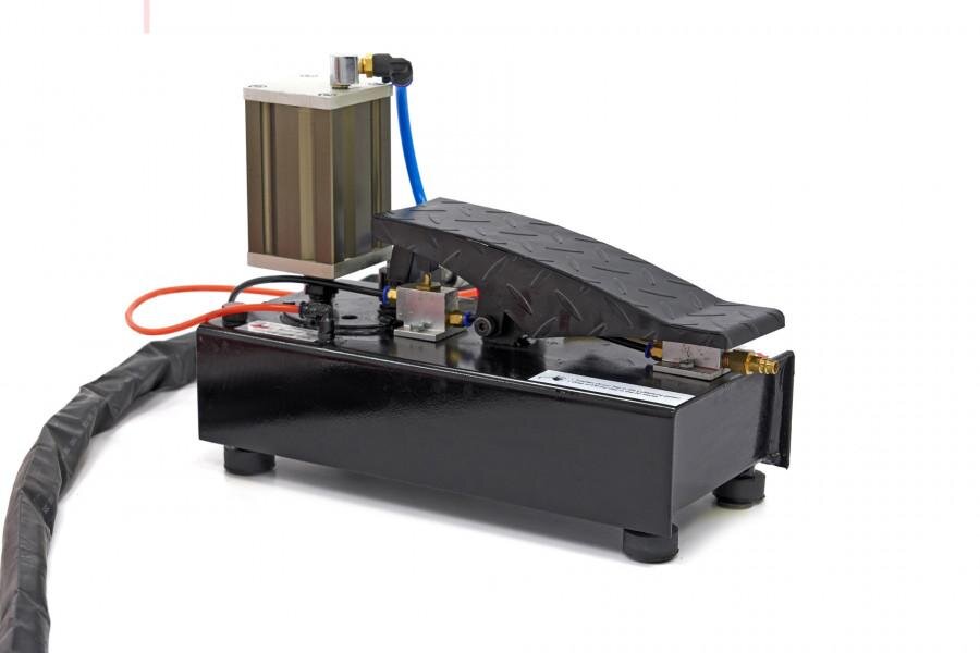 HBM 2500 kg. Rengøringsbro, Bilbro, Dækbro, Justerbar, Ekstra lav