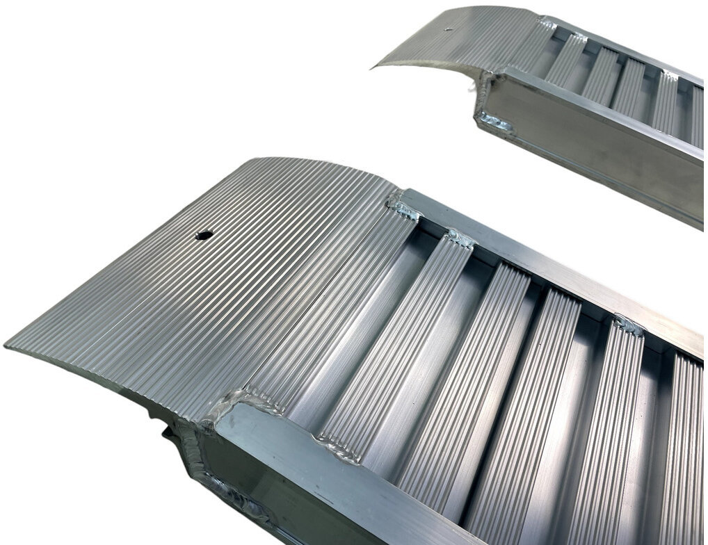 Satz kurze Alu-Rampen 3000kg 930 x 300mm Nutzbreite 240mm MW Tools