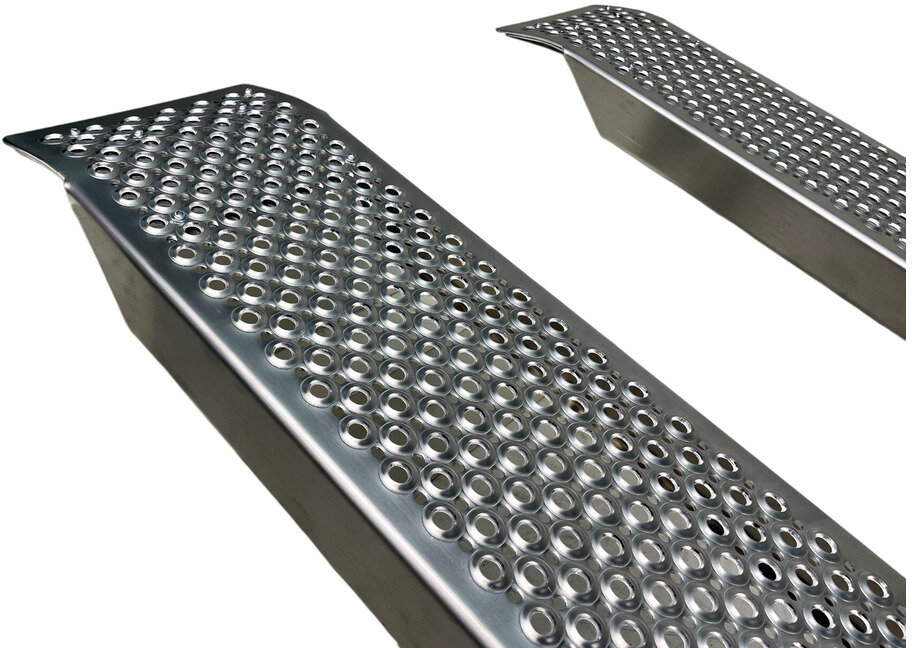Set of fixed ramps aluminum 1000kg 2500 x 260mm usable width 222mm MW Tools Set of fixed ramps aluminum 1000kg 2500 x 260mm usable width 222mm MW Tools