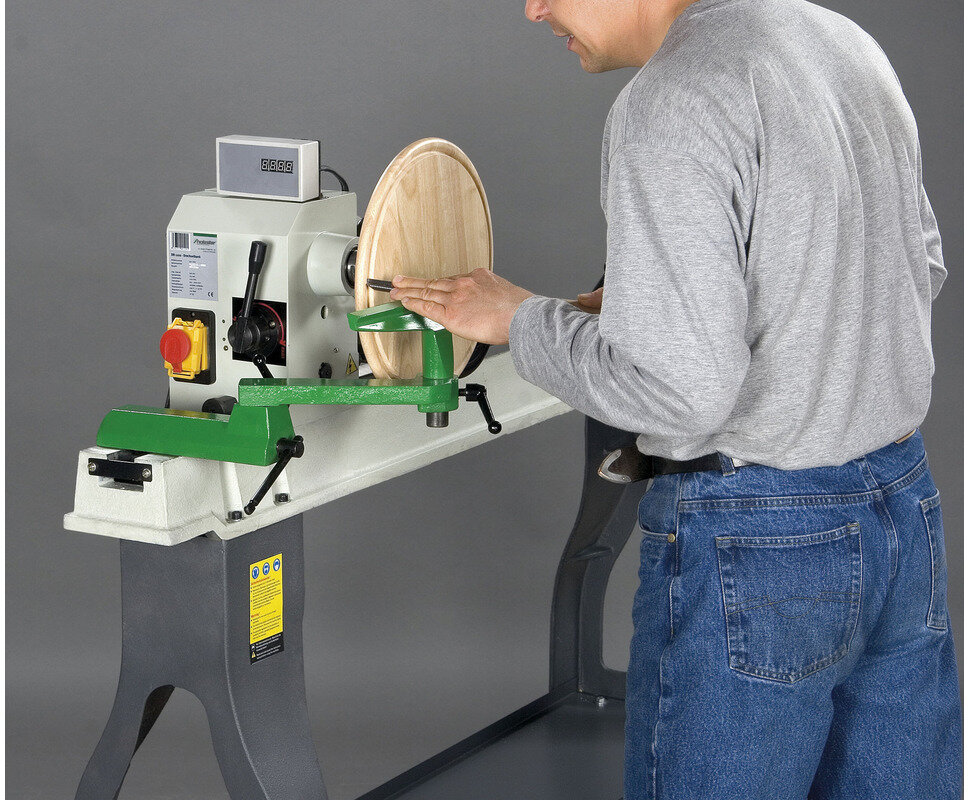 Pakke tredreiebenk 306x900mm + 4-kjevs chuck dia. 100mm + 8 stk. dreieverktøy + chuck + chuckhale Holzstar