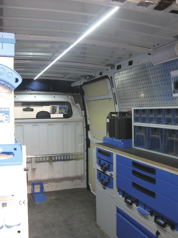 Magnetisk LED-stripelys 2000 lumen MW Tools