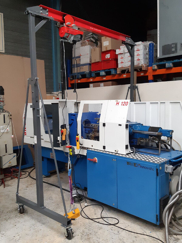 Mobile gantry crane 2T MW Tools Mobile gantry crane 2T MW Tools