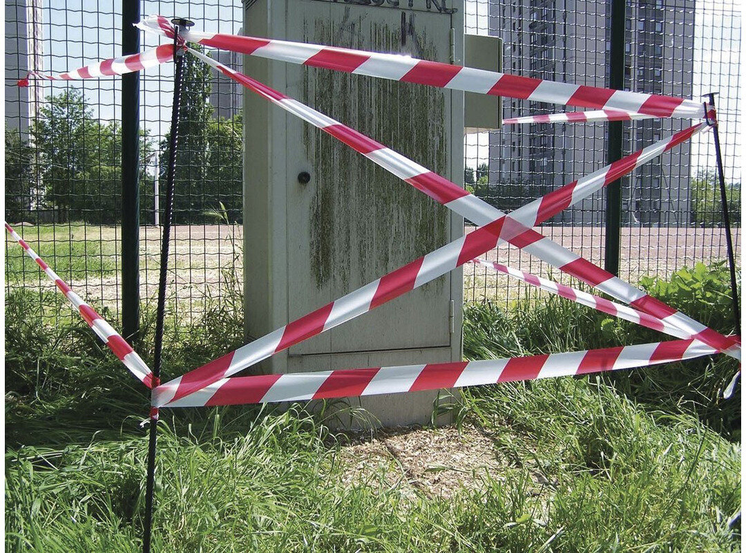 Schwarz-gelbes Absperrband MW Tools