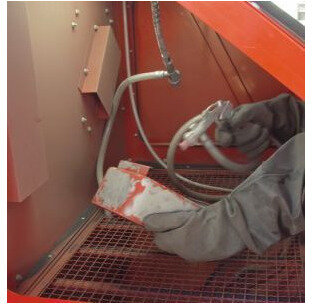 PACK Strahlkabine 415 L mit 25 kg Glasperlen und 25 kg Braunkorund MW Tools