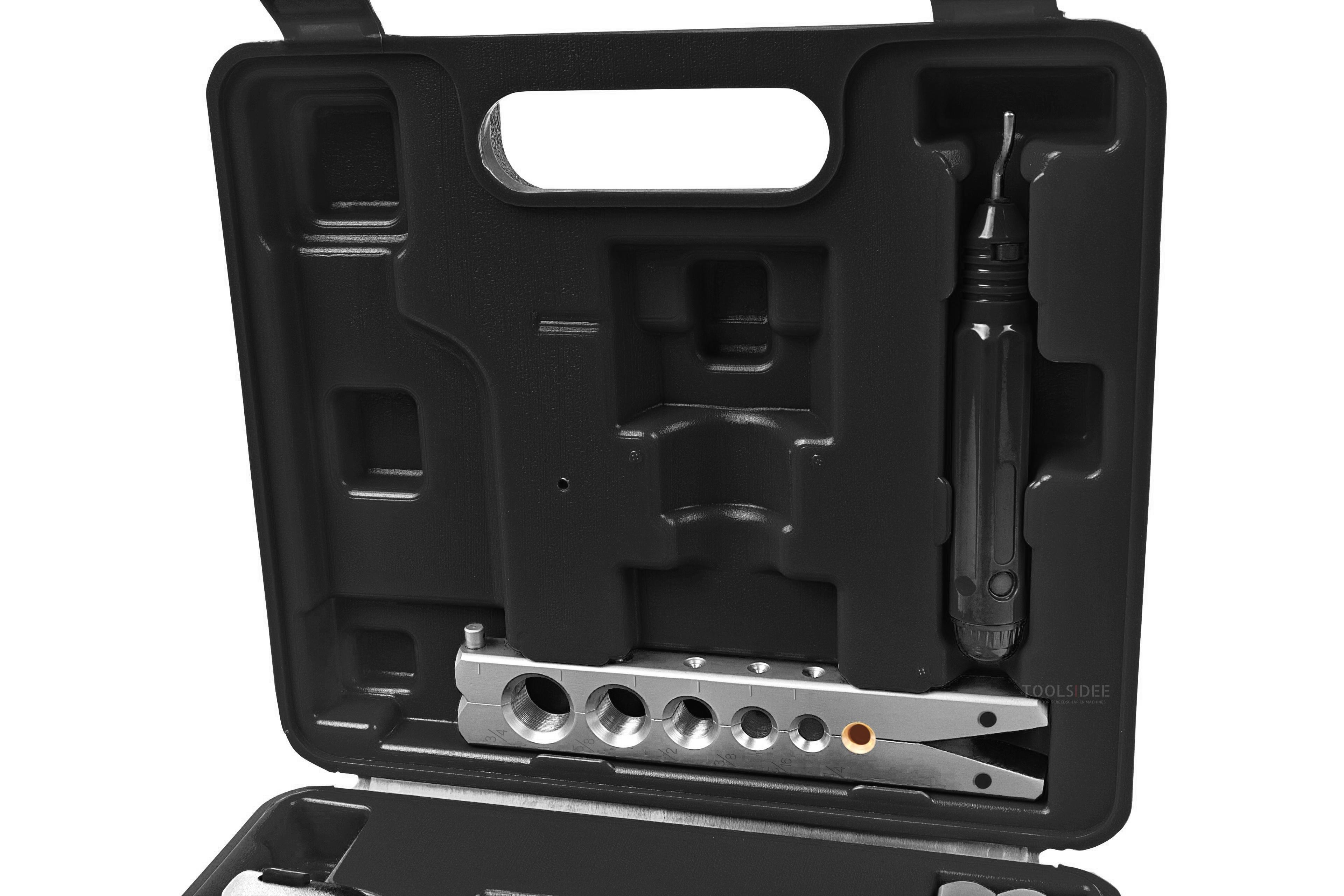 HBM brake pipe flaring set with tube cutter - black.