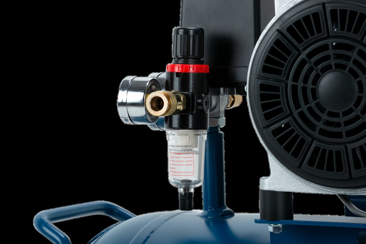 HBM stil kompressor, 6PK, 150 liter. HBM stil kompressor, 6PK, 150 liter.