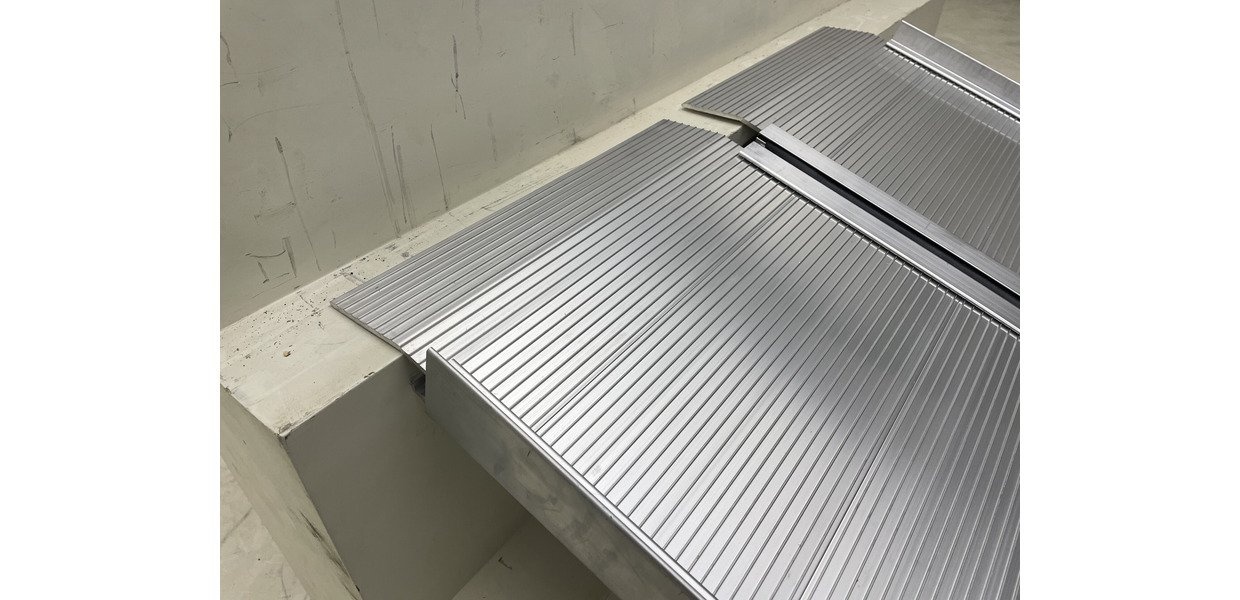 Aluminiumsrampe 400 kg længde 600 mm x bredde 760 mm foldbar MW Tools